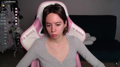 alice online show from 10/24/25, 01:35