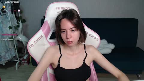 alice online show from 10/31/25, 12:33