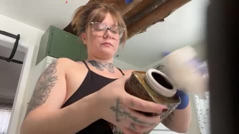 Snapshot of allieberrybb chatting on 01/10/25, 06:17 bb online show from 01/10/25, 06:17