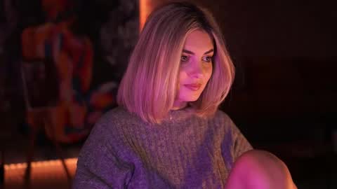 Allie online show from 11/19/25, 05:51