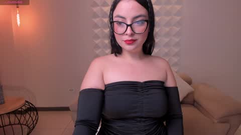 Allison Rogers online show from 01/04/25, 03:29