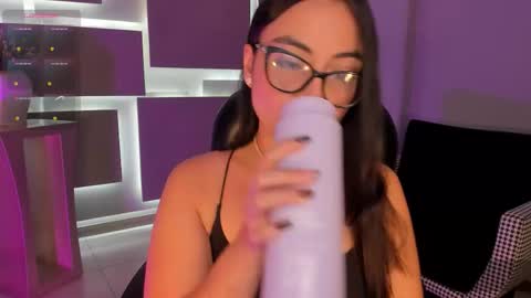 Allison Rogers online show from 10/23/25, 02:11