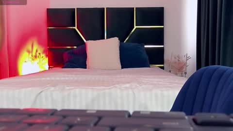 Snapshot of allisonsweetie chatting on 11/16/25, 10:10 AllisonSweetie online show from 11/16/25, 10:10