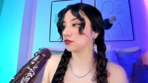 Snapshot of allissax chatting on 12/10/24, 01:11 Aleja online show from 12/10/24, 01:11