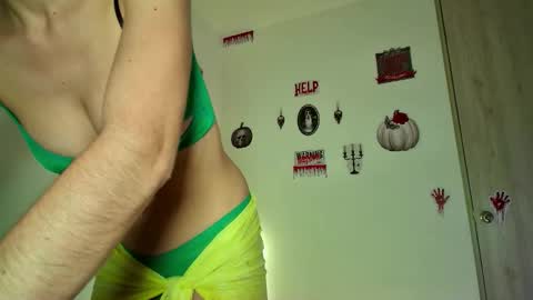 Alli online show from 10/17/25, 06:27