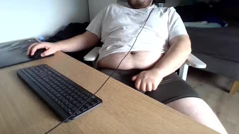 Snapshot of allowis2 chatting on 10/12/25, 12:26 allowis2 online show from 10/12/25, 12:26