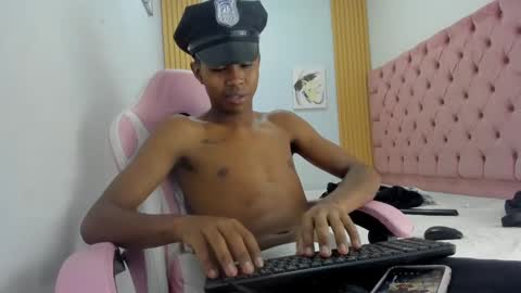 alluringangel01 online show from 10/22/25, 02:23