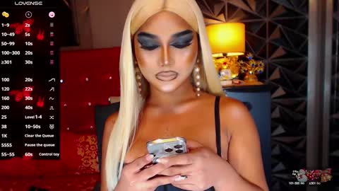 Snapshot of alluringnatalya chatting on 12/10/24, 06:44 Natalya Fox online show from 12/10/24, 06:44