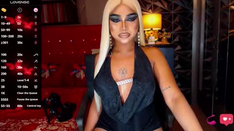 Snapshot of alluringnatalya chatting on 12/18/24, 07:36 Natalya Fox online show from 12/18/24, 07:36