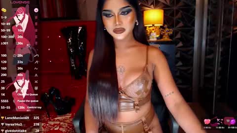 Snapshot of alluringnatalya chatting on 01/03/25, 10:41 Natalya Fox online show from 01/03/25, 10:41