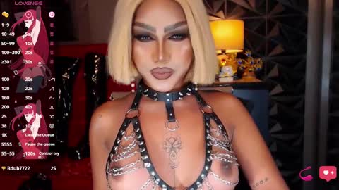 Snapshot of alluringnatalya chatting on 01/20/25, 08:30 Natalya Fox online show from 01/20/25, 08:30