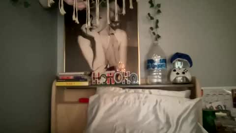 Snapshot of allyanalangel chatting on 12/26/24, 01:10 allyanalangel online show from 12/26/24, 01:10