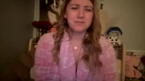 Snapshot of allyanalangel chatting on 02/17/25, 08:52 allyanalangel online show from 02/17/25, 08:52