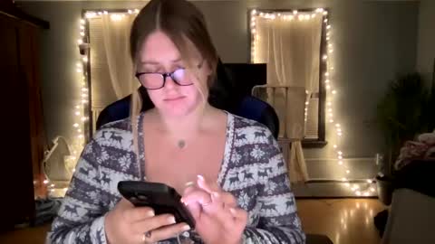 Snapshot of allyanalangel chatting on 03/11/25, 05:27 allyanalangel online show from 03/11/25, 05:27