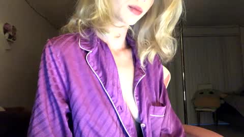 Ally Girl In Her Ally World online show from 10/09/25, 01:42