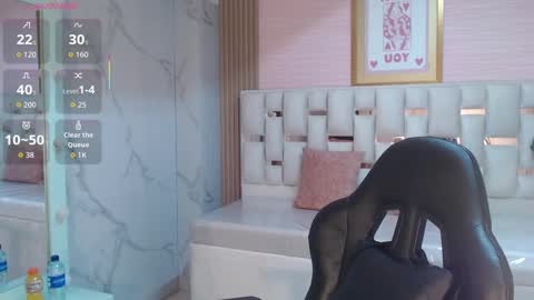 Allysa  online show from 09/29/25, 08:24