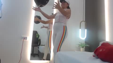 ALMA FENIX  online show from 01/21/25, 03:21