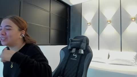 ALMA FENIX  online show from 09/10/25, 12:27