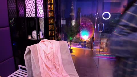 Alma online show from 11/19/25, 08:25