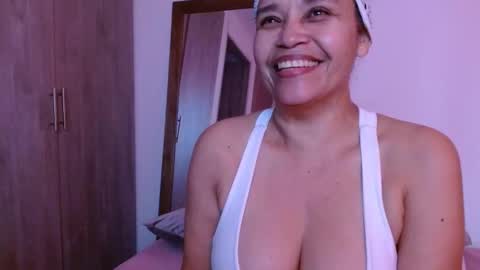 Snapshot of alma_sexyy chatting on 03/05/25, 02:56 Alma online show from 03/05/25, 02:56