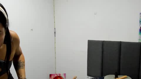 Snapshot of almaa__ chatting on 02/21/25, 11:54 Alma online show from 02/21/25, 11:54
