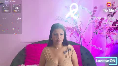 Snapshot of almendraevans chatting on 01/21/25, 12:07 ALMENDRAEVANS online show from 01/21/25, 12:07