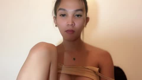 Snapshot of almighty_mariaax chatting on 10/05/25, 10:13 larah online show from 10/05/25, 10:13