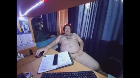 Snapshot of almirsex chatting on 09/29/25, 05:23 almirsex online show from 09/29/25, 05:23