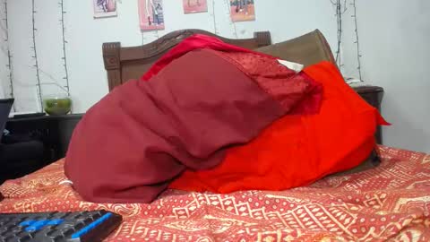 Snapshot of alondra_groot_ chatting on 12/17/24, 05:51 alondra online show from 12/17/24, 05:51