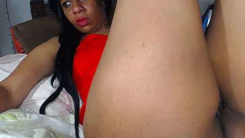 Snapshot of alondra_groot_ chatting on 01/19/25, 06:53 alondra online show from 01/19/25, 06:53