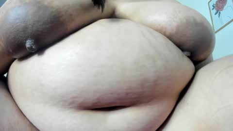 Snapshot of alondra_zaens chatting on 02/12/25, 12:05 Alondra online show from 02/12/25, 12:05