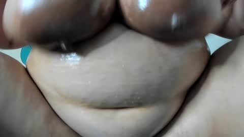 Snapshot of alondra_zaens chatting on 03/01/25, 11:58 Alondra online show from 03/01/25, 11:58