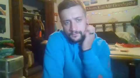 Snapshot of alphadomcole chatting on 10/23/25, 01:16 alphadomcole online show from 10/23/25, 01:16