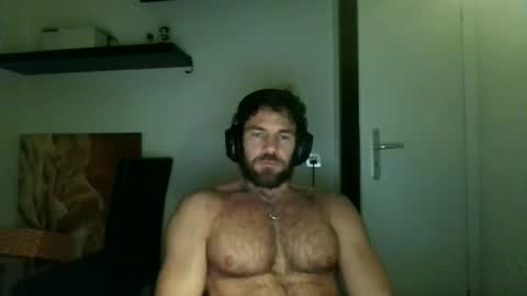 alphah_hunk online show from 10/25/25, 08:36