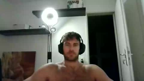 alphah_hunk online show from 11/19/25, 09:37