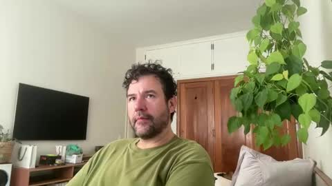 alto1e90br online show from 01/14/25, 01:17