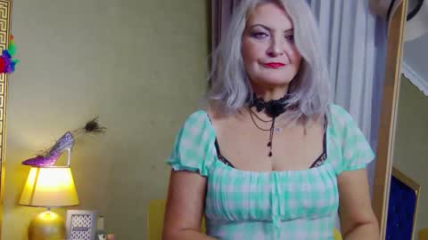Alura Jenson online show from 11/03/25, 08:21