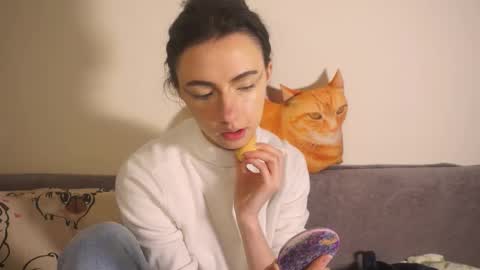 alvanalbach online show from 10/31/25, 08:04