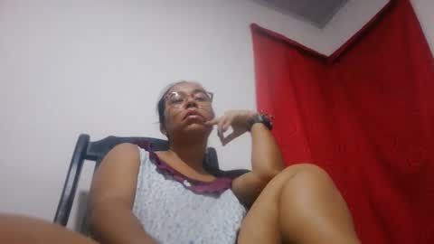 analia online show from 10/18/25, 02:36