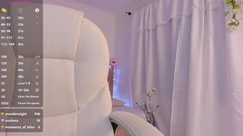 Snapshot of aly_moon chatting on 01/18/25, 05:31 Im Aly3 online show from 01/18/25, 05:31