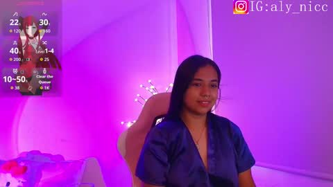 Snapshot of aly_nicols_ chatting on 10/21/25, 07:03 Aly online show from 10/21/25, 07:03