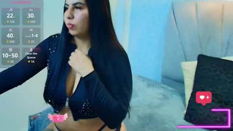 Snapshot of aly_smith_ chatting on 10/02/25, 12:34 A L Y online show from 10/02/25, 12:34