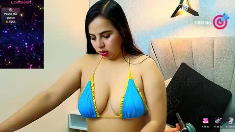 Snapshot of aly_smith_ chatting on 11/05/25, 11:43 A L Y online show from 11/05/25, 11:43