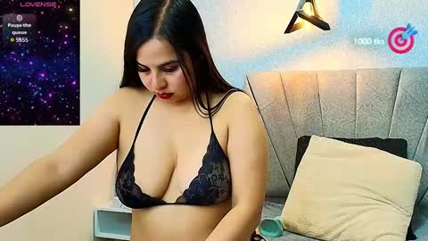 Snapshot of aly_smith_ chatting on 11/10/25, 11:31 A L Y online show from 11/10/25, 11:31