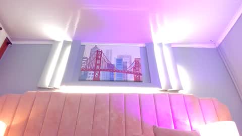 Snapshot of alys_baker chatting on 10/23/25, 04:12 Alys online show from 10/23/25, 04:12