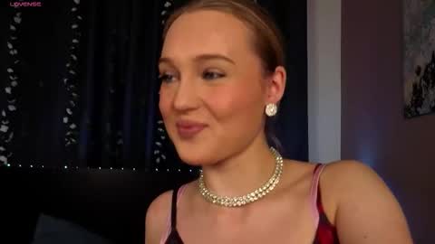 Vanessa online show from 10/10/25, 06:07