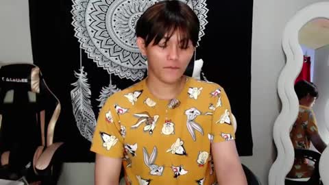 Alyx online show from 02/21/25, 07:43