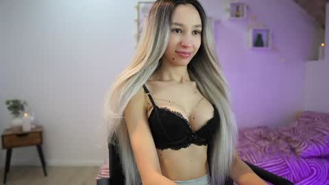 Snapshot of amai__liu chatting on 02/05/25, 10:33 Amai Liu online show from 02/05/25, 10:33