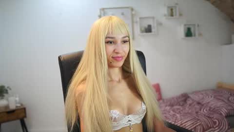 Snapshot of amai__liu chatting on 09/09/25, 06:18 Amai Liu online show from 09/09/25, 06:18