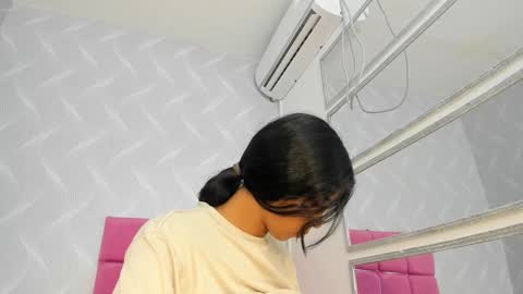 AMAIA online show from 01/23/25, 01:51